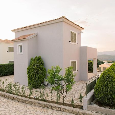 Vasilopoulos Residences - Villa Emelia With Shared Pool Argostolion Exterior foto